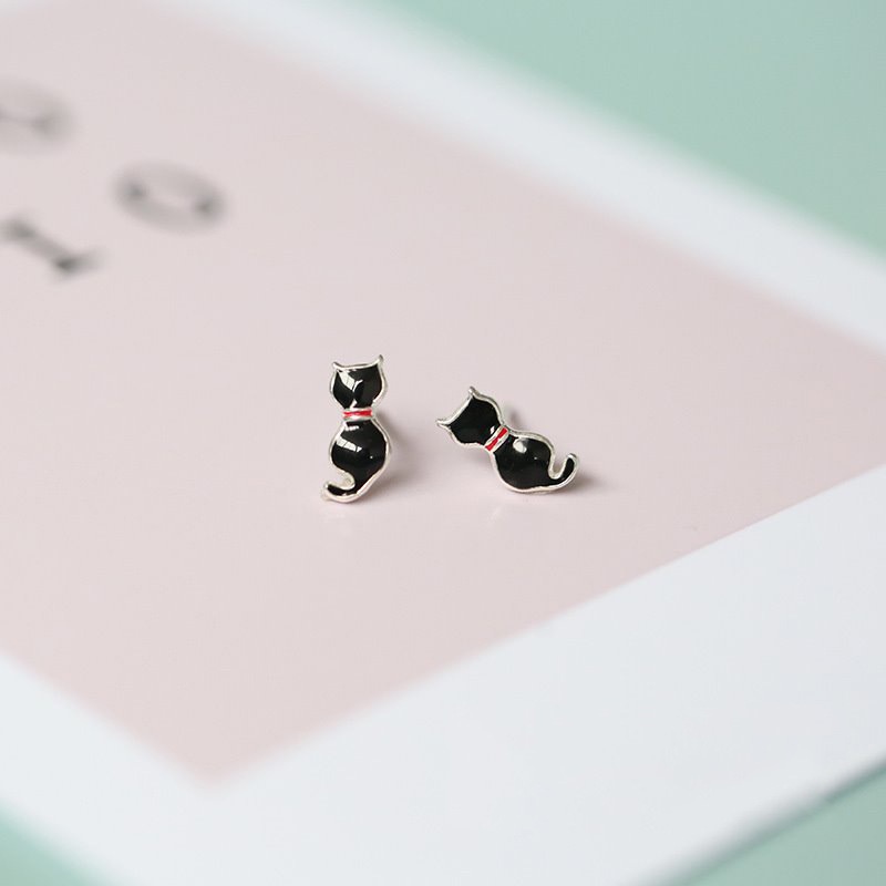 Bông Tai Hình Chú Mèo Nhỏ Màu Đen Đơn Giản Sáng Tạo