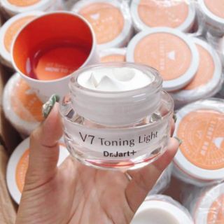 Kem dưỡng da v7 PM08