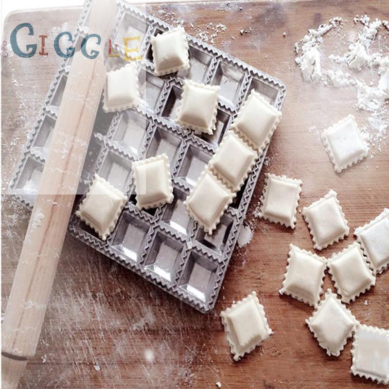 1Pc Dumpling Mold Maker Kitchen Dough Press Ravioli Making Mould DIY Maker R1