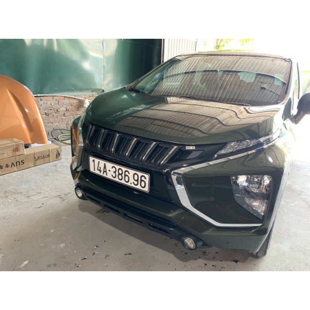 Mặt calang, ca lăng độ xe Mitsubishi Xpander 2018- 2021 mẫu sọc đen