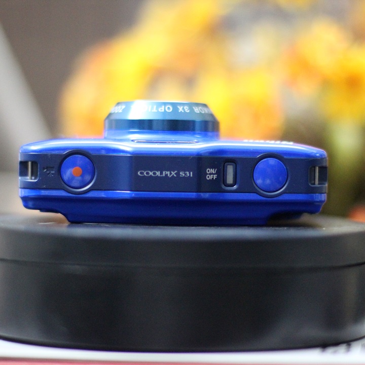 Máy ảnh chống nước Nikon S31 quay chụp tốt