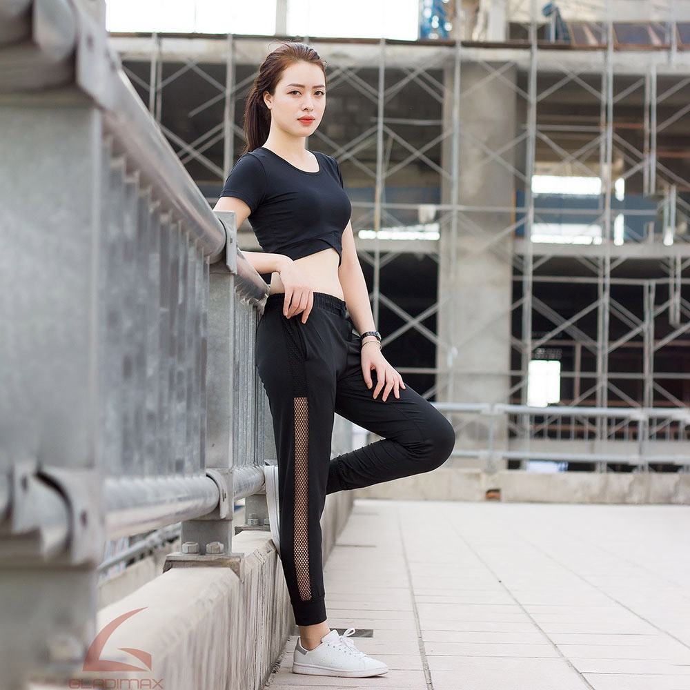 Bộ tập (Jogger lưới - Croptop Vạt chéo cộc tay) được ưa chuộng, đa dạng môn tập yoga, gym, chạy bộ, zumba dance