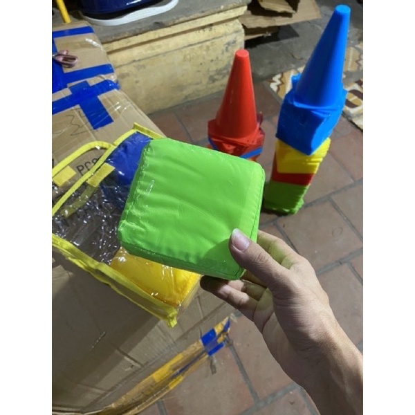 Xúc xắc xí ngầu cài thẻ