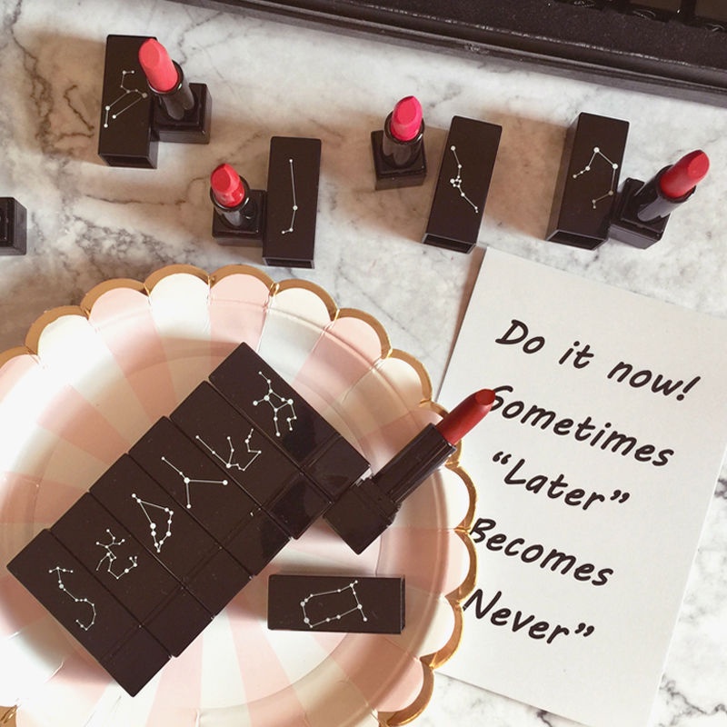 Bộ son môi làm quà tặng sinh nhật độc đáo