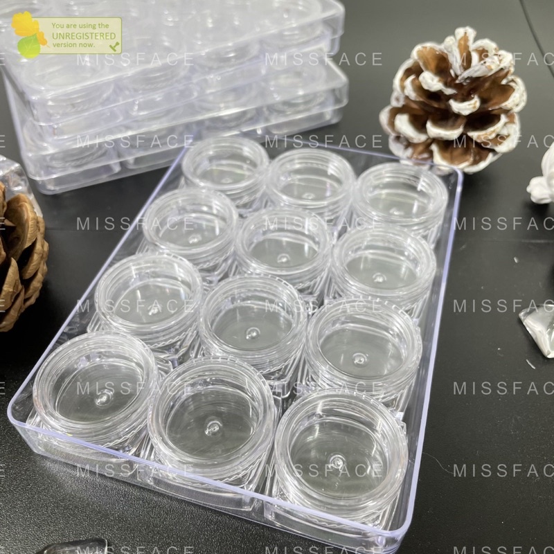 set hộp đựng đá - phụ kiện , có nắp vặn 12 ô