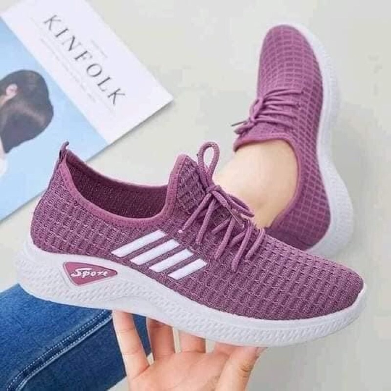 Giày thể thao nữ bốn vạch đế nhẹ vải mềm êm chân 2021