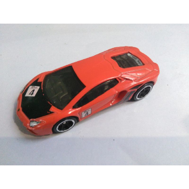 xe Hotwheels Lamborghini Aventador cam number 4 , xe đẹp như hình