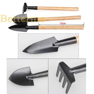 3 dụng cụ trồng cây trong vườn