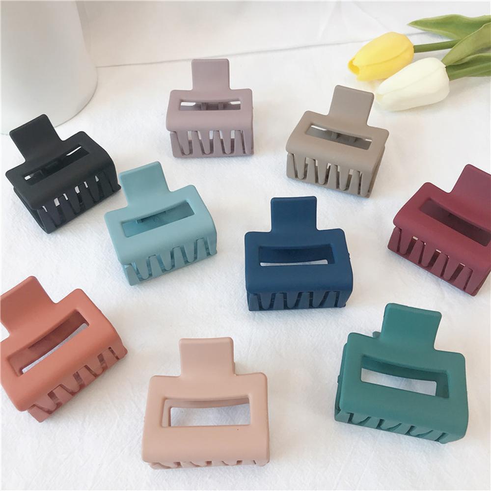 Kẹp Tóc Hình Con Cua Bằng Nhựa Resin Màu Sắc Thanh Lịch Cho Nữ