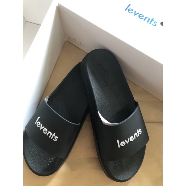 Dép Slipper Levents ( Full box có double box bên ngoài bảo vệ)