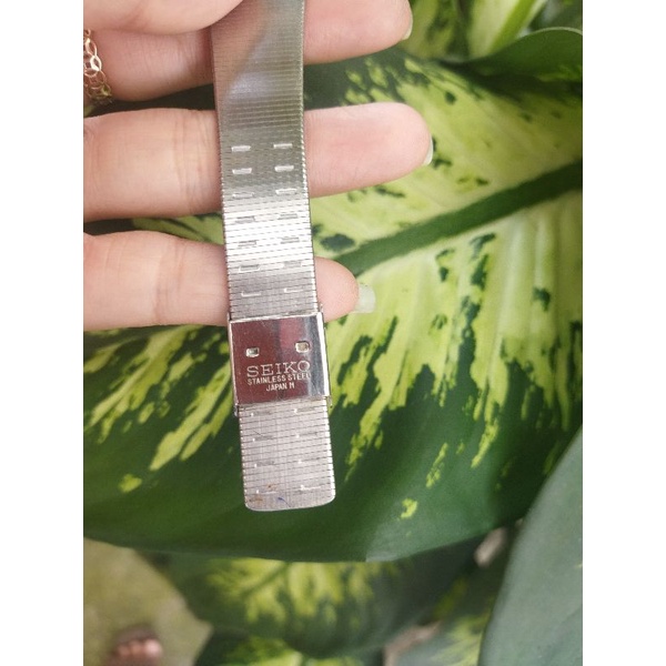 Đồng hồ Nam Tank dây thép thương hiệu Seiko