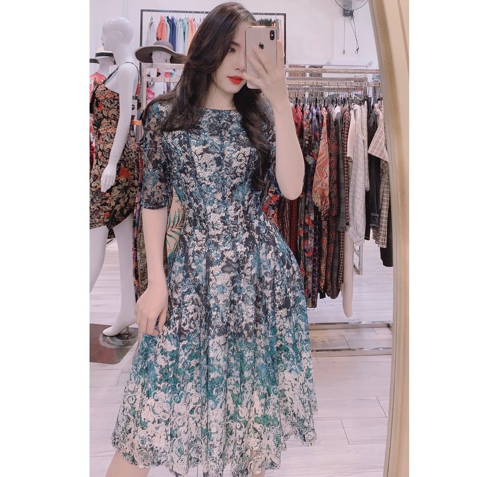 ĐẦM REN XÒE DỰ TIỆC CAO CẤP - Đầm Trung Niên Sang Trọng | BigBuy360 - bigbuy360.vn