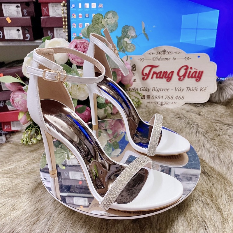 XĂNG ĐAN CƯỚI THIẾT KẾ ĐÍNH ĐÁ HANDMADE(hàng gắn đính thủ công theo yêu cầu, khách chắn chắn lấy mới đặt hộ shop nha)