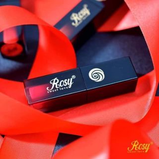 Son kem lỳ Rosy