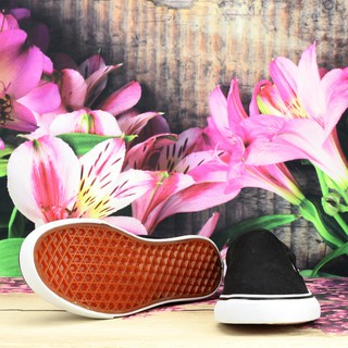Giày slipon đen nam cổ thấp
