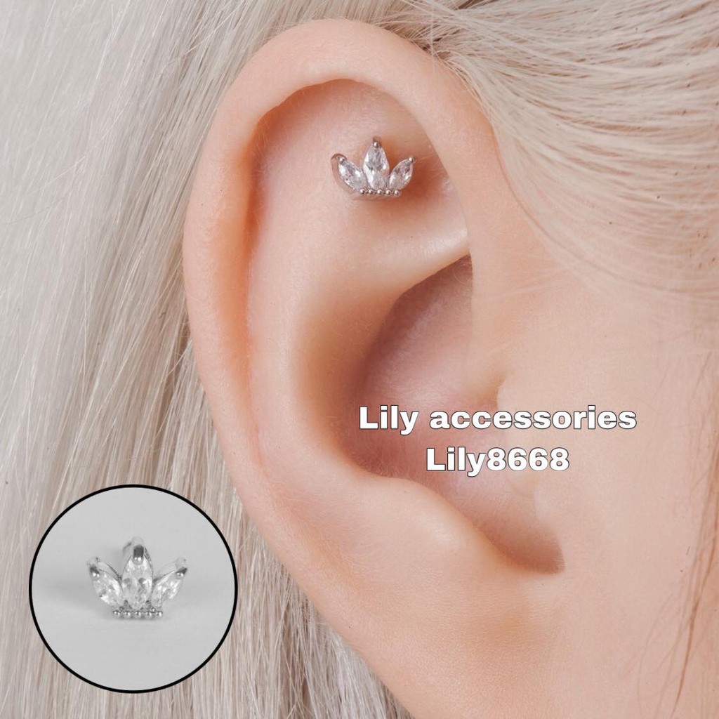 Khuyên tai titan 3 cánh hoa đá không gỉ không đen không dị ứng nam nữ unisex