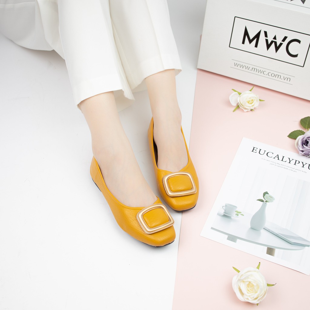 [Mã FATHANG5 giảm 10K đơn 50K] Giày búp bê nữ đính khóa MWC NUBB- 2182 | BigBuy360 - bigbuy360.vn