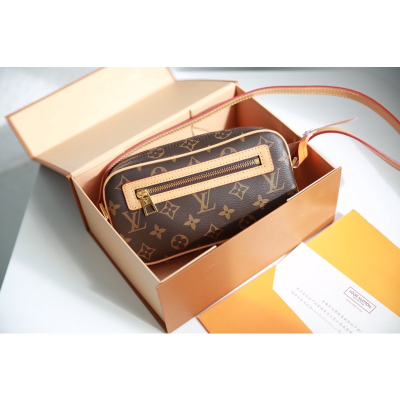 TÚI LV POCHETTE SIZE 22