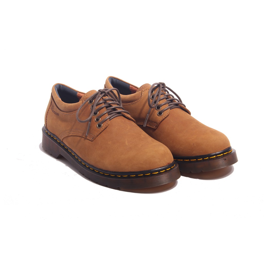 Giày da lộn Dr.martens