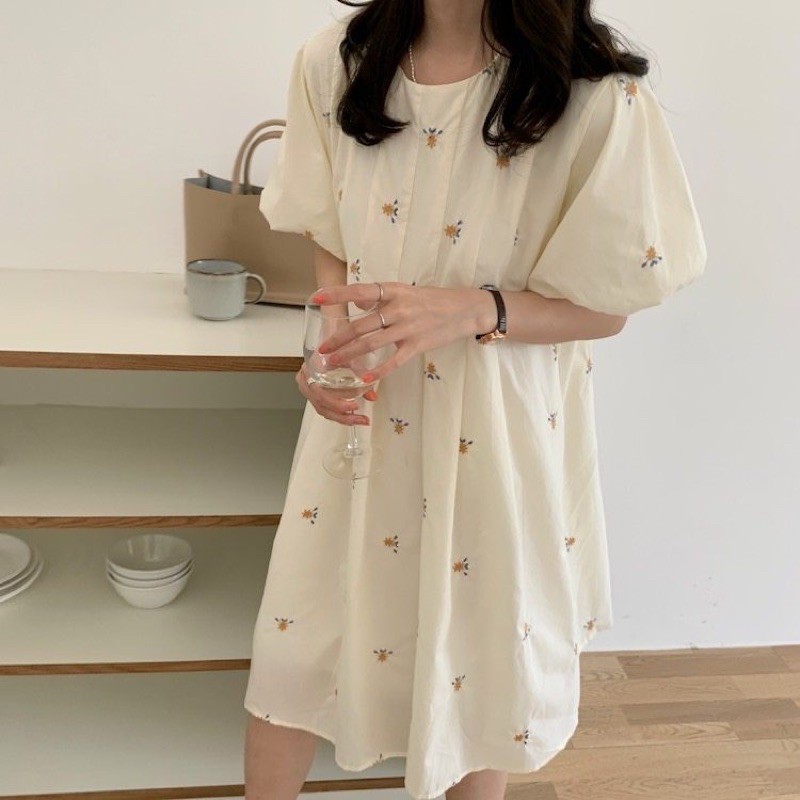 Đầm Babydoll Hoa Cổ Tròn Tay Phồng Váy Hoa Ngắn Xếp Ly Phong Cách Hàn Quốc