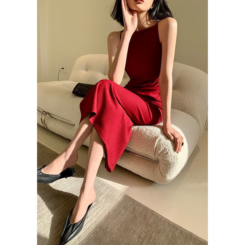 Đầm Đỏ Dài Không Tay Xẻ Tà Bên Hông Thanh Lịch Đơn Giản Dành Cho Nữ