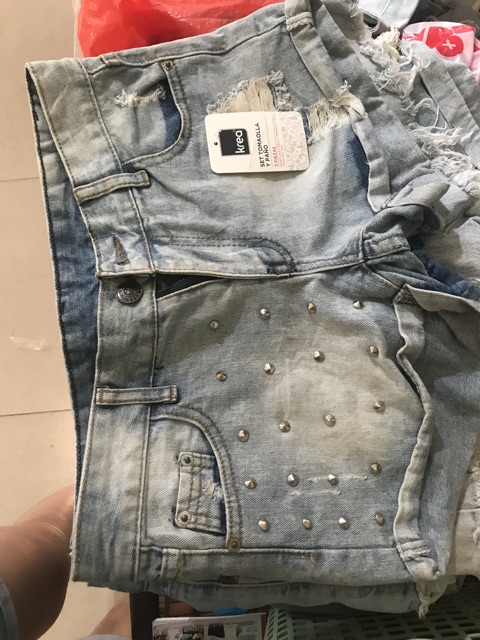 Xả sooc bò cạp cao giao ngẫu nhiên