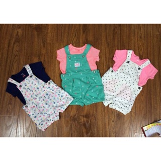 Set yếm kèm áo carter's cho bé