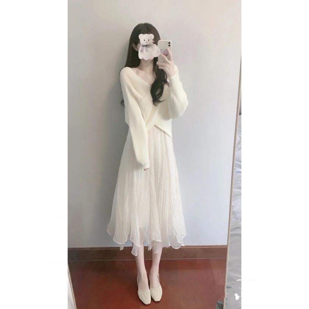 Bộ Áo Dệt Kim Thu Đông Phong Cách Mới 2022 + Chân Váy Lửng Dài Nhẹ Nhàng Hợp Thời Trang