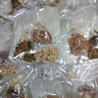 Bánh tráng muối hành đậu