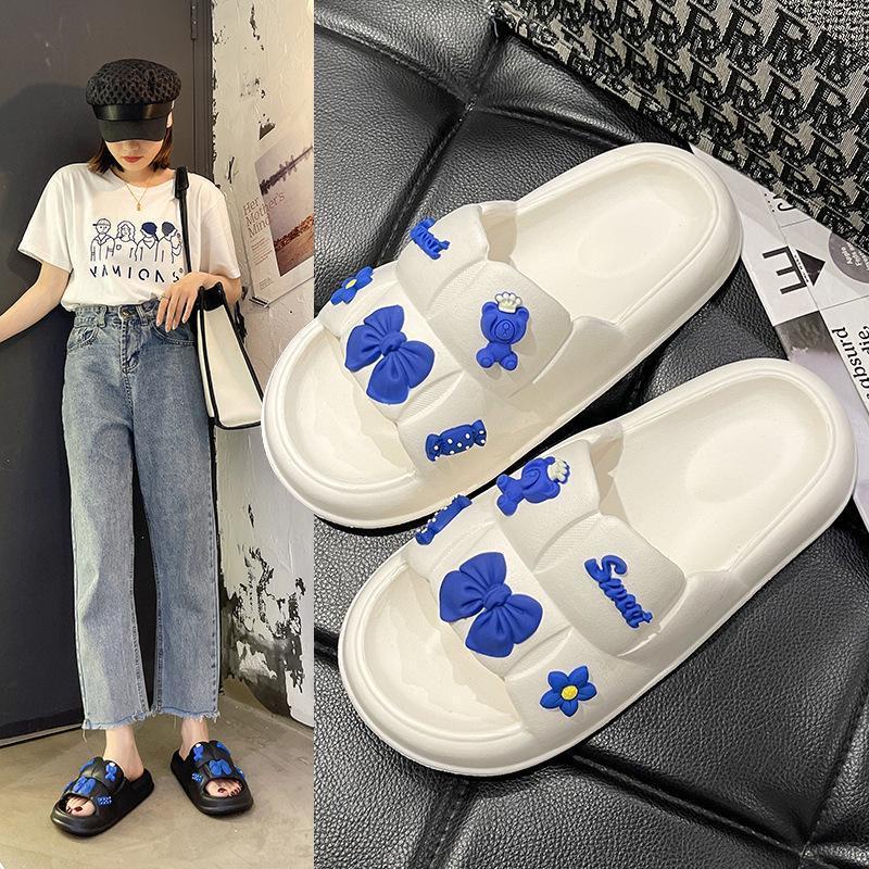 Dép Nữ Quai Ngang LACEVA, Dép Bánh Mì Gắn Sticker Siêu Nhẹ DP28