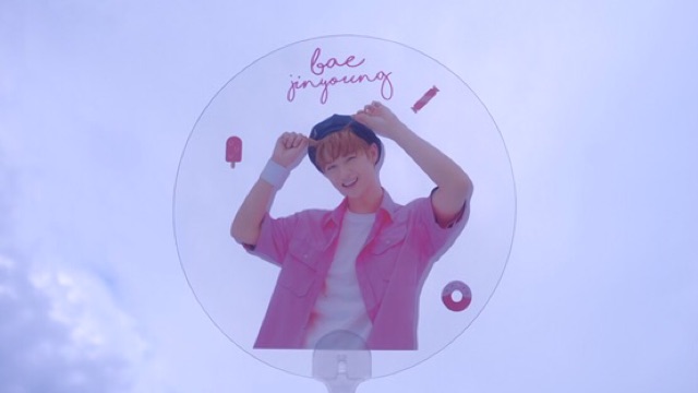 Quạt trong Wanna One