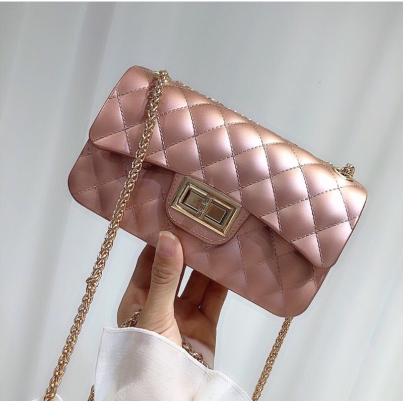 Túi đeo chéo silicon nhựa hàng QC cầm nặng tay