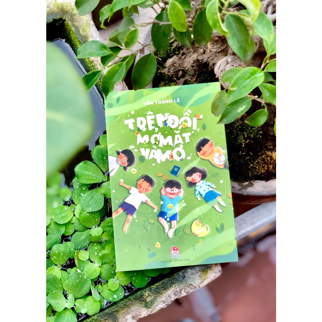 Sách - Trên Đồi, Mở Mắt Và Mơ