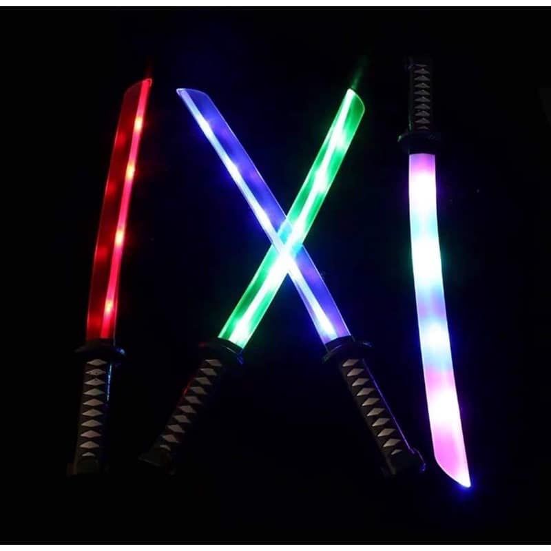 Đồ chơi kiếm nhật đen Katana phát sáng và âm thanh bằng nhựa ( tặng kèm pin )