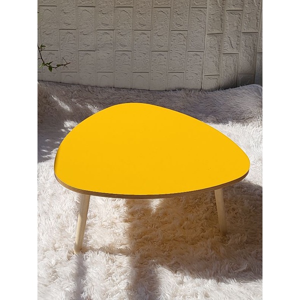 Bàn trà bàn sofa Bắc Âu hình ovan màu vàng hiện đại FNL-55