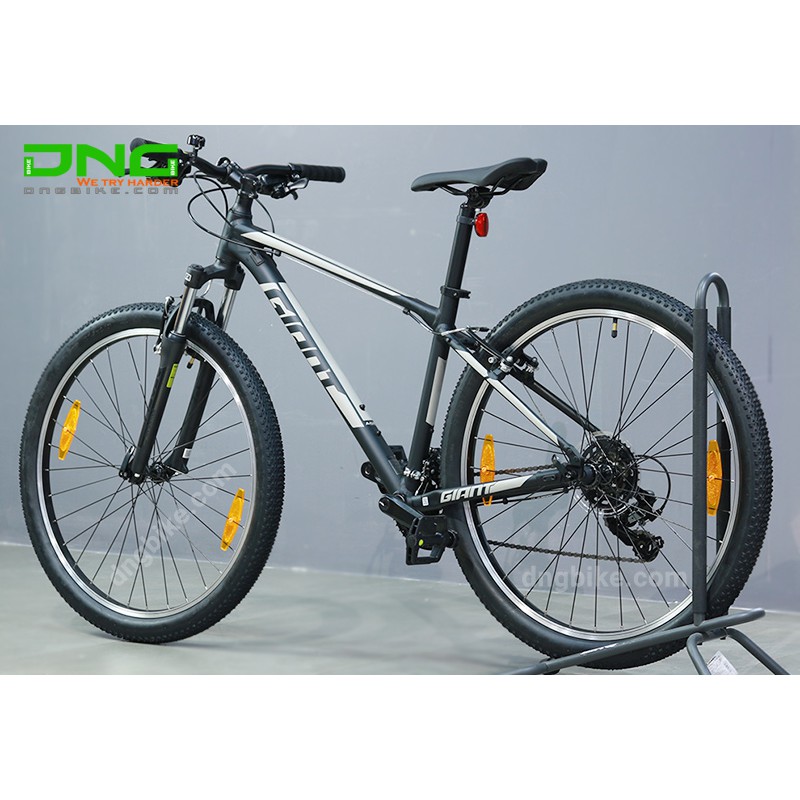 Xe đạp địa hình GIANT ATX 27.5 2021 size S đen