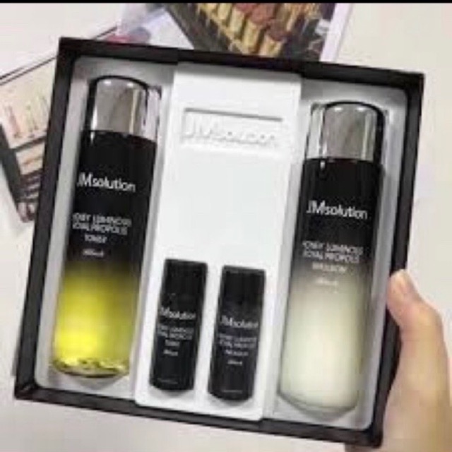 Bộ dưỡng da JM Solution