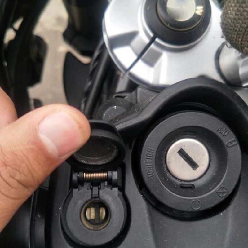 Ổ cắm USB 12V tương thích đầu cắm Hella DIN trên xe moto