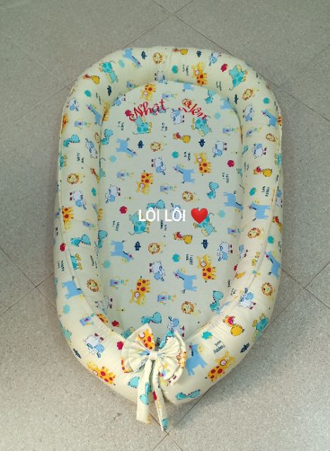 Combo nôi vải, chăn trần bông, gối lõm, gối chặn, gối ôm dài và heo ôm cho bé