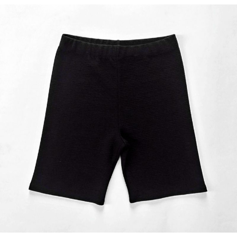 Quần đùi biker F21 dáng ôm | BigBuy360 - bigbuy360.vn