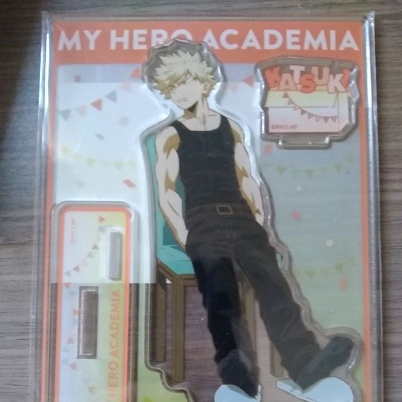 pass standee Bakugo