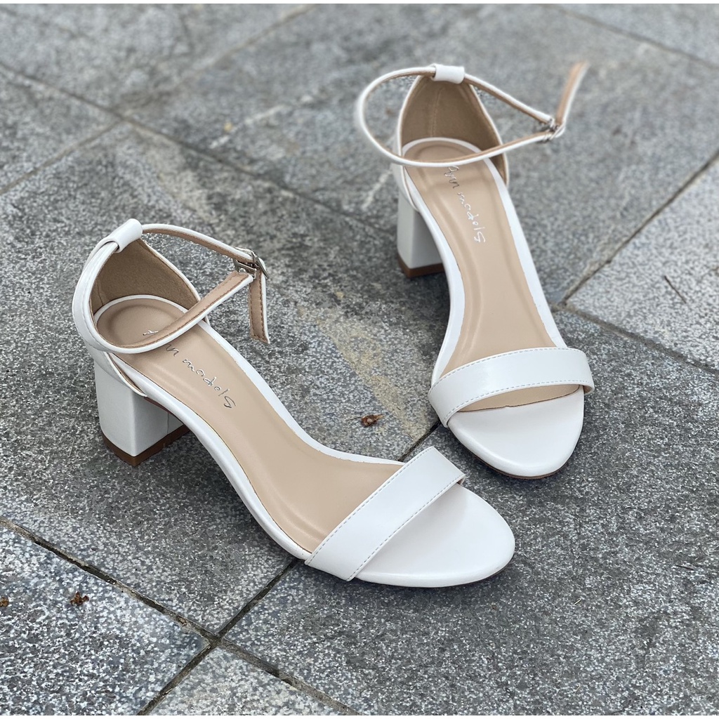 Giày sandal 5 phân mũi tròn bít hậu phối quai ngang kiểu dáng thời trang phong cách Hàn Quốc 2022 - SD022H13