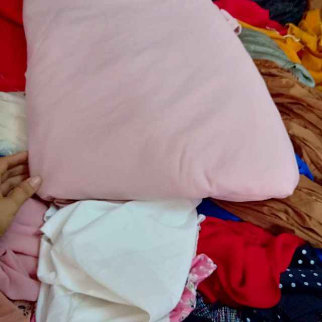 Vải c Hà Nhung Nguyễn