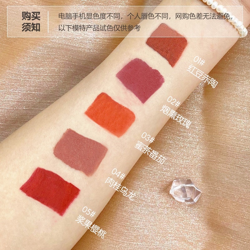 Hộp 5 cây son lì Pikachu vỏ vàng | BigBuy360 - bigbuy360.vn