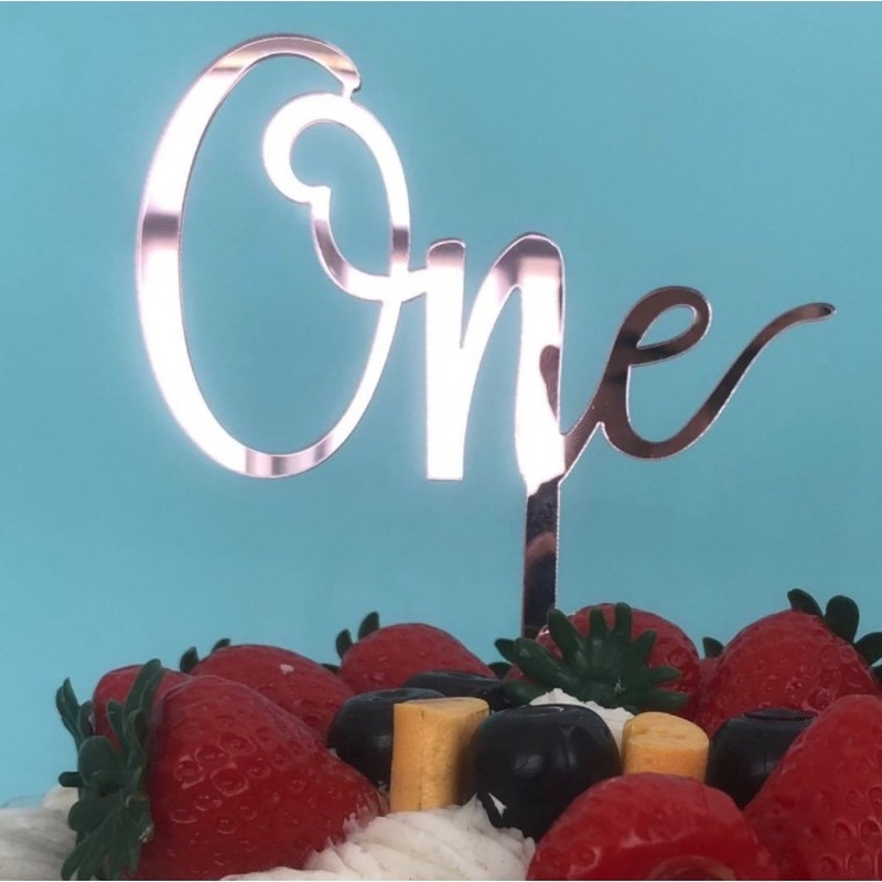 Set 1 que cắm trang trí bánh bằng acrylic hình chữ One St