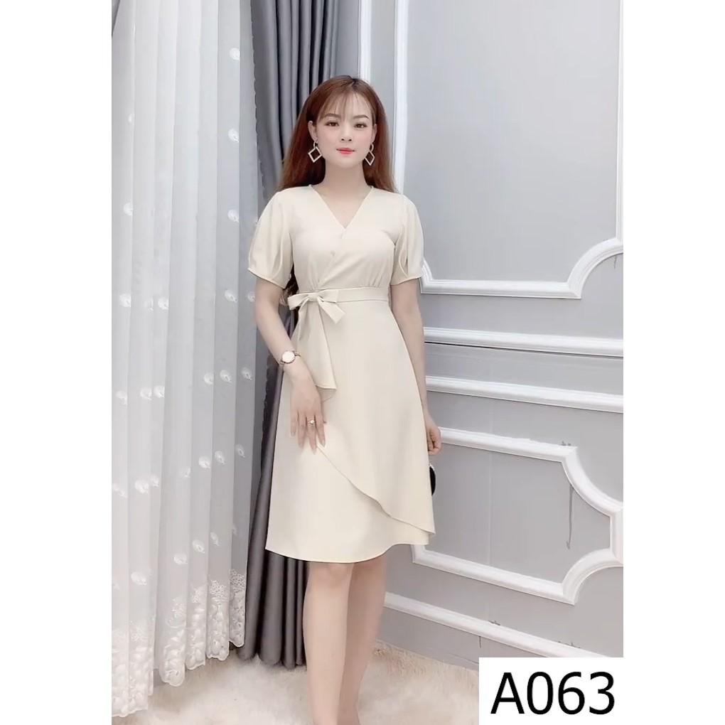 Đầm Dáng Suông Công Sở Cổ Sẻ Có Đai Thắt - She Loves A063 Màu Trắng Sữa