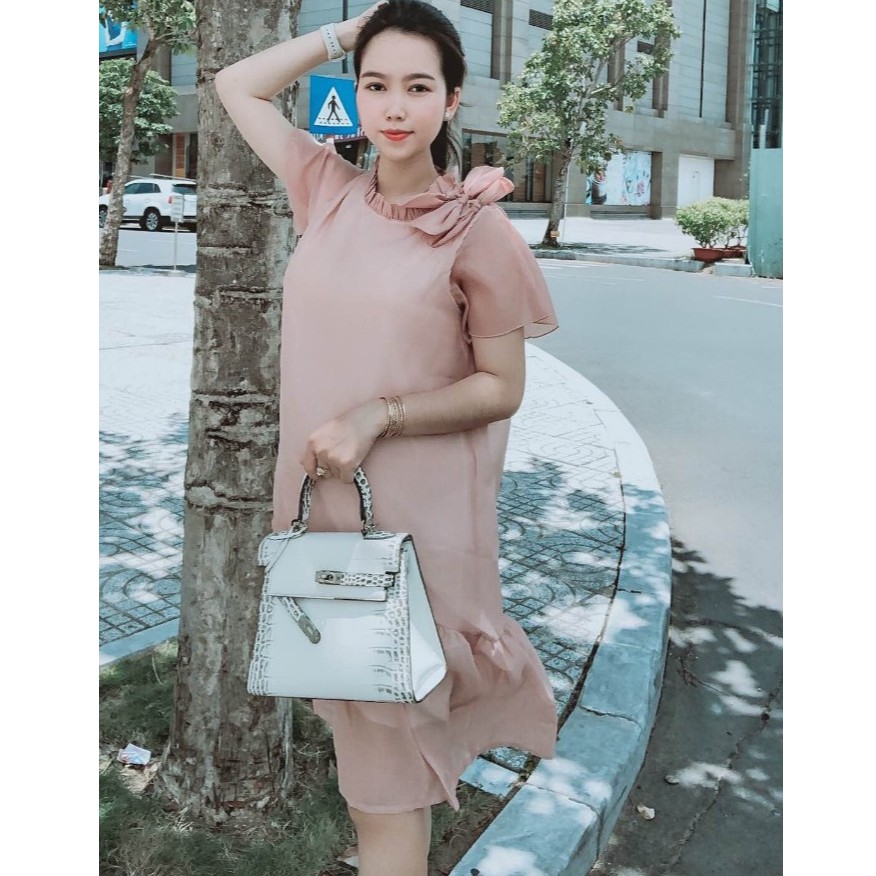 Váy bầu thời trang thiết kế nơ vai sát lách M139 chất voan hai lớp freesize từ 45 đến 70kg