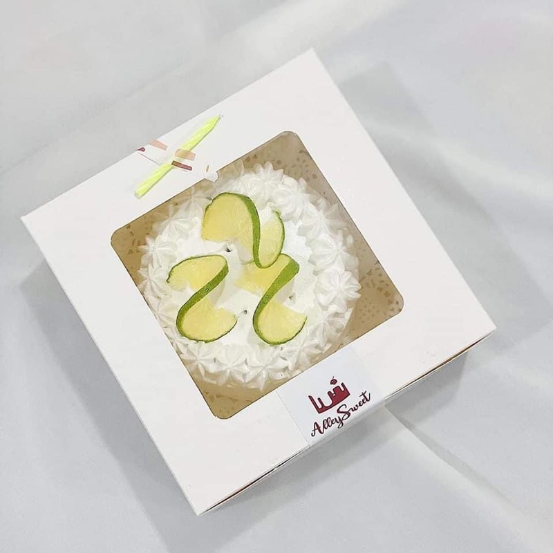 Hộp đựng bánh mini 17x17x8cm có kính (10c)