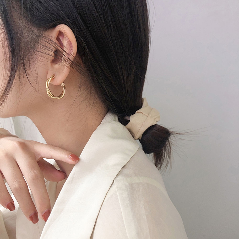 Hoa Tai Dáng Dài Mặt Hình Tròn Thiết Kế Đơn Giản Thời Trang