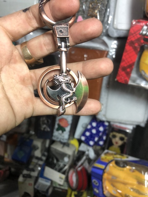 Móc khoá đẳng cấp hình rồng